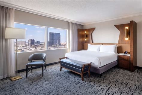 Hilton Dallas Lincoln Centre Reviews, Deals & Photos 2024 - Expedia