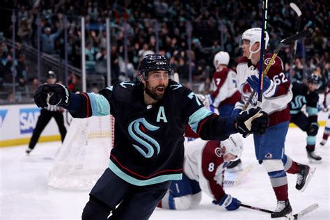 Seattle Kraken Win 3 2 On Eberles Ot Goal Even Series With Avs