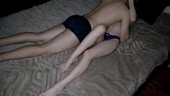 Le Sexe Le Plus Tendre Avec Sa Demi Soeur XVIDEOS