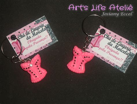 Lembrancinha Chá de Lingerie Biscuit Chaveiro Elo