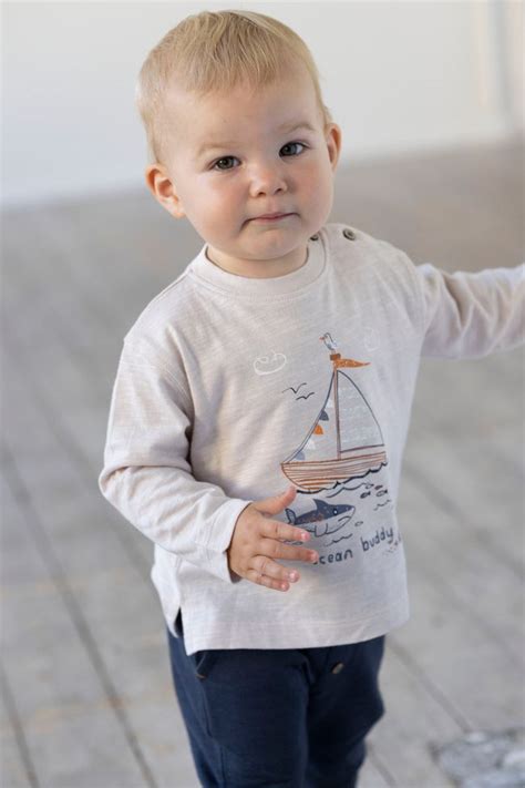 T Shirt Aus Bio Baumwolle Mit Segelboot Langarm Maas Natur