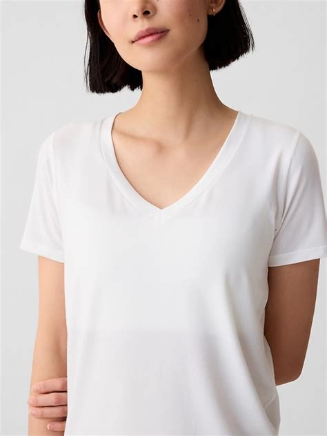 Gapfit Breathe V Neck T Shirt Gap