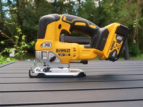 Dewalt Cordless Jigsaw Review - Tools In Action - Power Tool Reviews