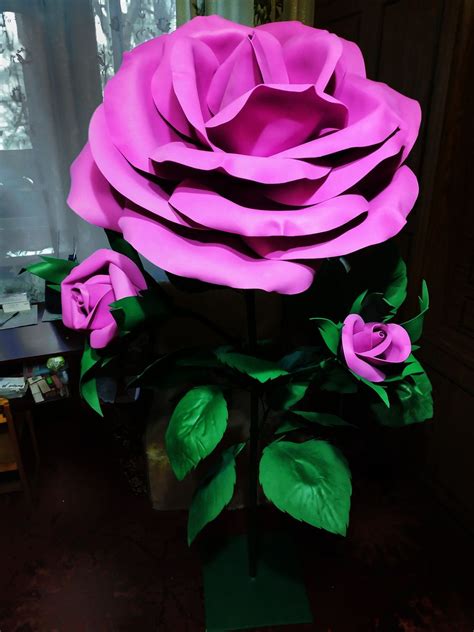 Шикарный ростовой цветок!