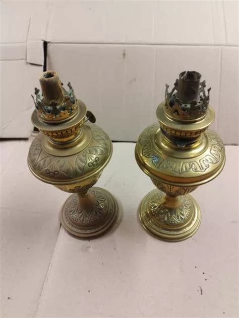 LOT DE 2 lampe à pétrole en laiton époque 19 20 ème 23 cm Vintage EUR