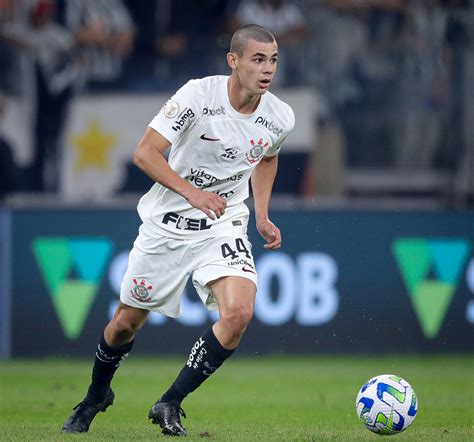 Gabriel Moscardo foi destaque do Corinthians contra o Atlético-MG
