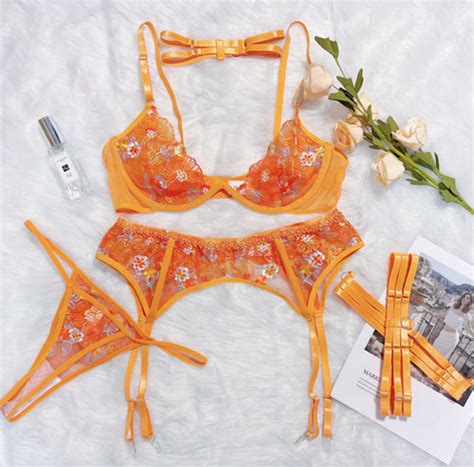 Sexy Lingerie Garter Belt Underwear Set Embroidered Flower Splicing Craft Sexy Suit Sexy