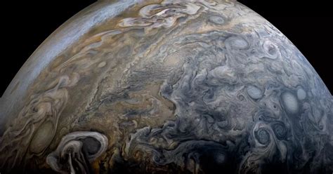 Nasas Juno Captures Stunning Footage As It Dives Over Jupiters Cloud