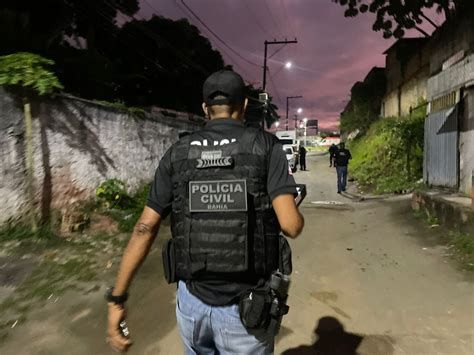 Polícia Cumpre 17 Mandados Contra Integrantes De Organização Criminosa