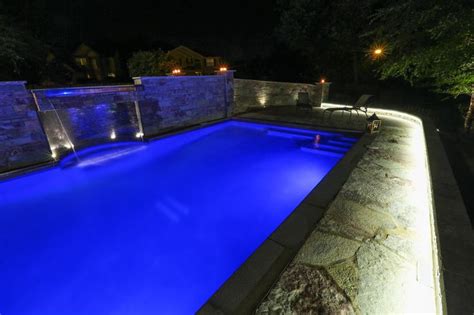 Grayslake, IL - Custom pool, waterfall, lighting - Quantus Pools ...