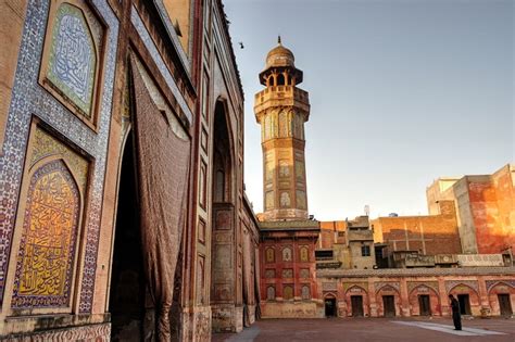 Wazir Khan Mosque | | Alluring World