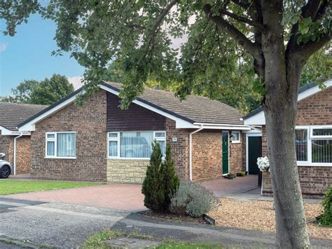 3 Bed Detached Bungalow For Sale In Windmill Hill Drive Bletchley