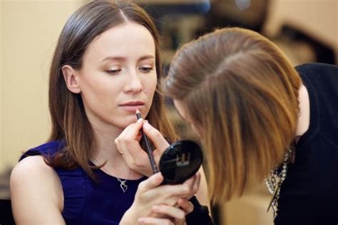 Урок макияжа в Le Colon делаем сами nude макияж Beauty Insider