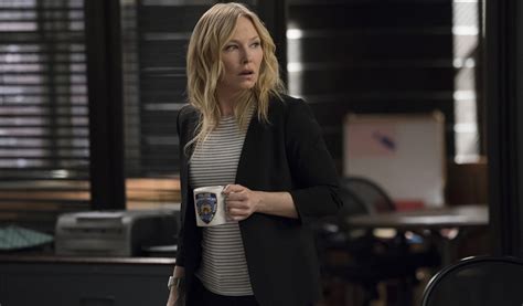 Is Amanda Rollins Coming Back To Svu For Good Is Kelli Giddish Returning