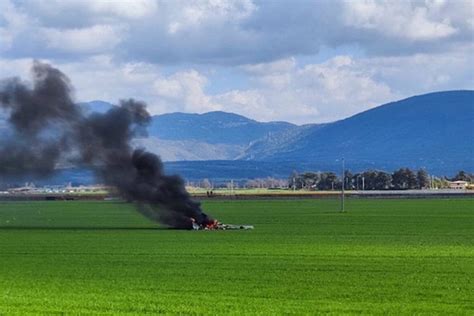 Scontro Tra Due Aerei Militari A Guidonia Due Morti