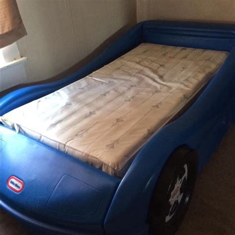 DAANIS: Little Tikes Toddler Race Car Bed Mattress Size