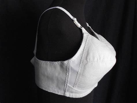 Nude Lace 18hr Bra Sz 40D Floral Nude Lycra Lace Jane Russell Etsy