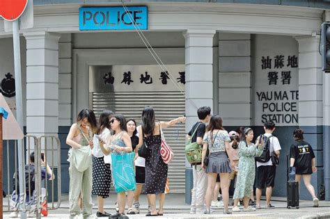 舊警署果欄 內地客湧打卡 端午逾11萬內地人訪港 名店豪客復熱鬧 20230624 港聞 每日明報 明報新聞網