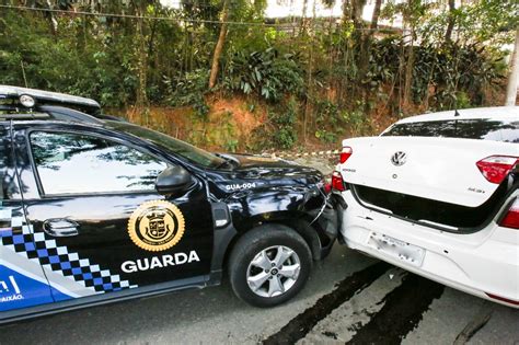 GCM Itapevi intercepta veículo placa adulterada e prende suspeito