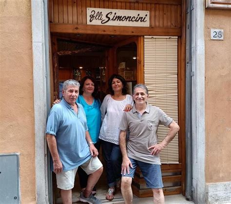 Addio Storico A Pisa Chiude Dopo 70 Anni Il Panificio Simoncini In Via