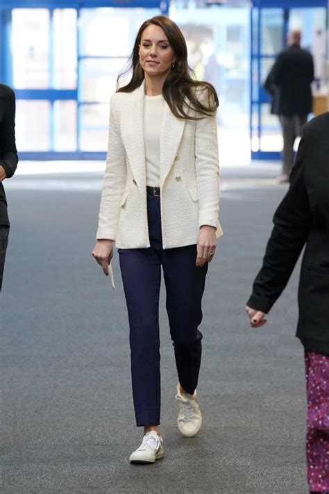 7 Kate Middleton Worthy Light Blue Blazers To Shop This Summer HELLO