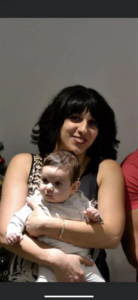 Do You Like My Aunt Her Face Is Making Me Horny And I Can Imagine How Hard I Will Bang Her