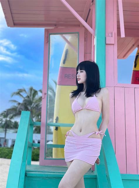 Hai hot girl đình đám một thời giờ ra sao sau năm lấy chồng đại gia Người đẹp Việt Giải Trí