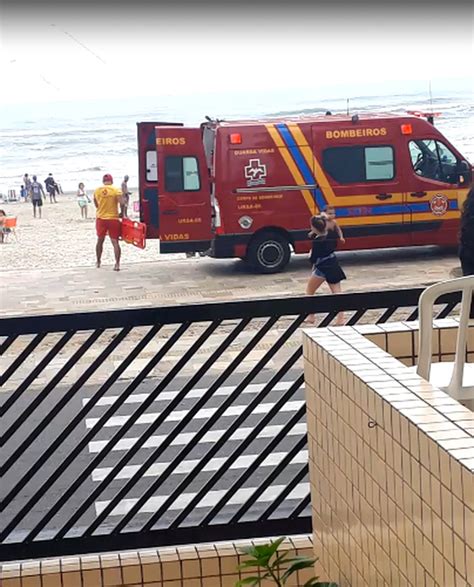 Menina De Anos Encontrada Por Surfistas E Morre Ap S Se Afogar No