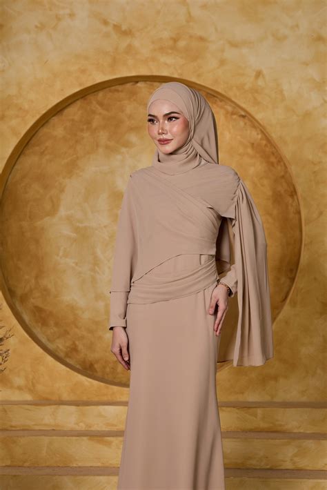 AUREL DRESS NUDE Risek Comfortable All Day Wear