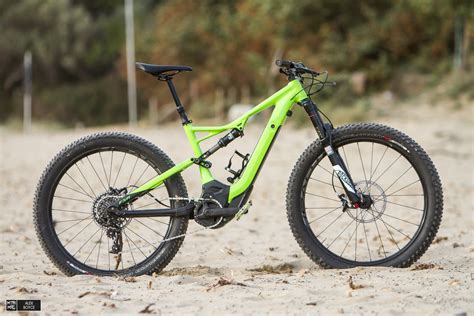 Test Specialized Turbo Levo FSR Comp 6 Fattie MTB MAG