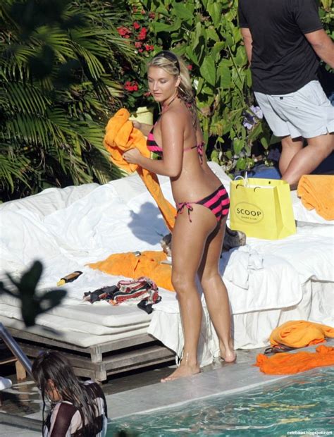 Brooke Hogan Sexy Ass In A Pink Bikini SeeJulieBlog