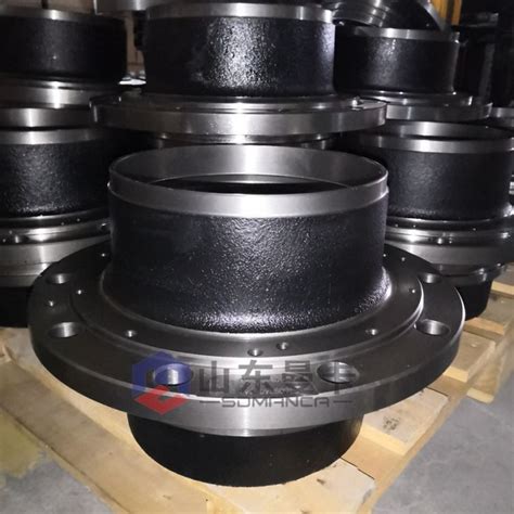 China Rear Wheel Hub For Sinotruk Howo Truck Suppliers