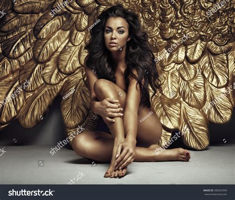 Beautiful Sexy Brunette Beauty Stock Photo 289263599 Shutterstock