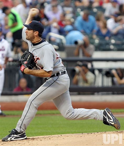 Photo Detroit Tigers Starting Pitcher Justin Verlander Throws A Pitch