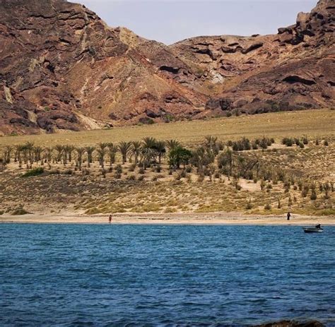 My childhood beaches - Aden - Yemen : r/AskMiddleEast