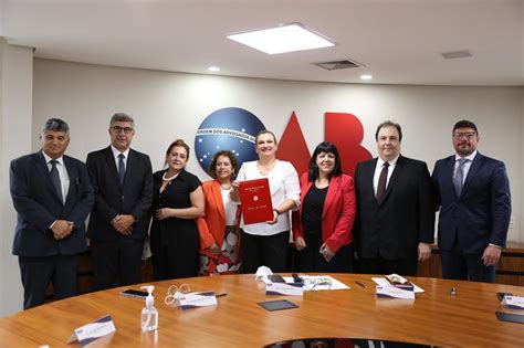 Em Posse Administrativa Patricia Vanzolini Assume Presid Ncia Da Oab