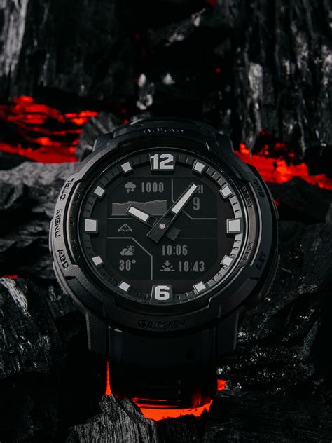 Garmin Instinct Crossover Solar Tactical Edition :: Behance