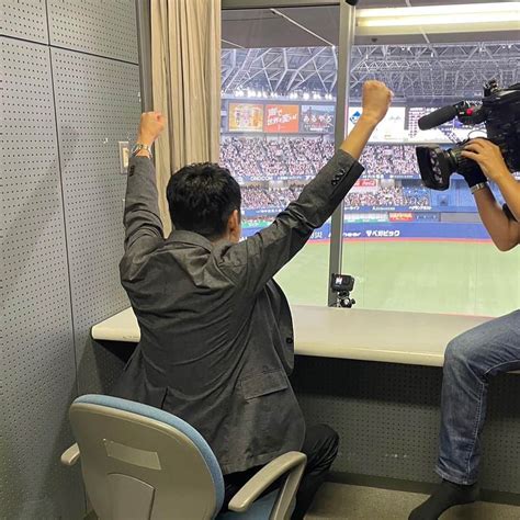 河田直也さんのインスタグラム写真 河田直也instagram「オリックス優勝ー！！見事3連覇達成ですね！ 昨夜は優勝の瞬間を見届け