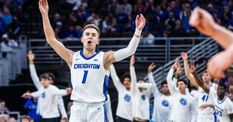 Creighton remains at No. 8 in AP college men's basketball Top 25