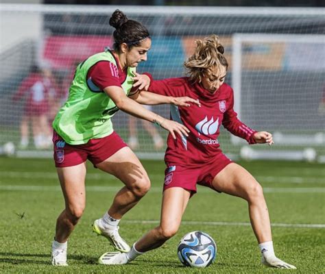 Real Madrid Femenino on Twitter Oihane Hernández x Olga Carmona