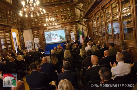 Military News From Italy Presentato Il Calendaesercito A Testa Alta