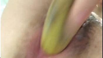 Mi esposa jugando con su coño hecho en casa XVIDEOS