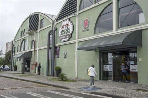 Oktoberfest no Mercado Municipal Capão Raso traz sabores da culinária