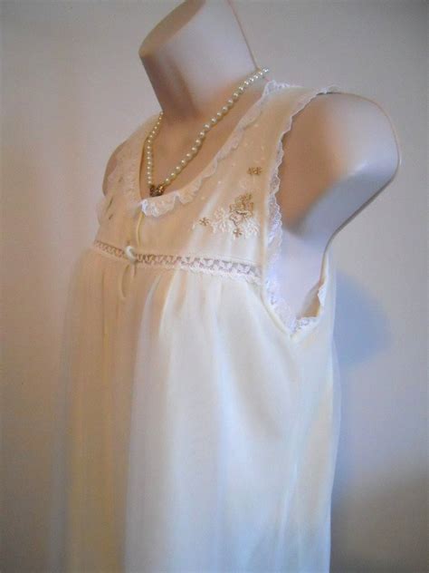 Vintage 1950s Vanity Fair Soft Yellow Chiffon Nightgown Etsy