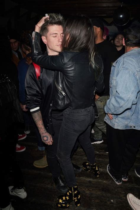 Bella Thorne Fappening Tits With Piercing 14 Photos Video The