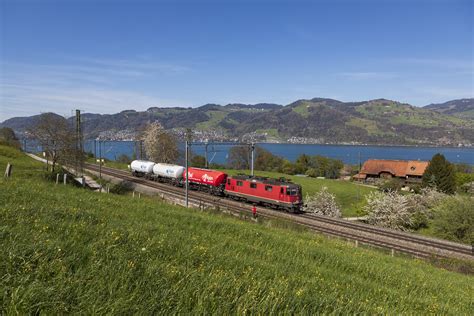 Re 420 338 Der SBB Zwischen Thun Und Spiez