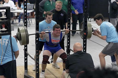 Powerlifting Competes At Regionals Several Advance To State Eagle