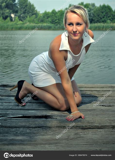 Hot Summer Style Girls Vacation Time Fashion Tan Model Outdoor Stock