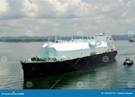 LNG Tanker Ship Transiting Through Panama Canal Stock Image Image Of