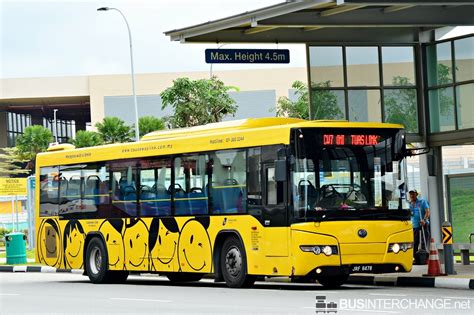 Bus CW7 Causeway Link Yutong ZK6118HG JRF6478 Bus Interchange